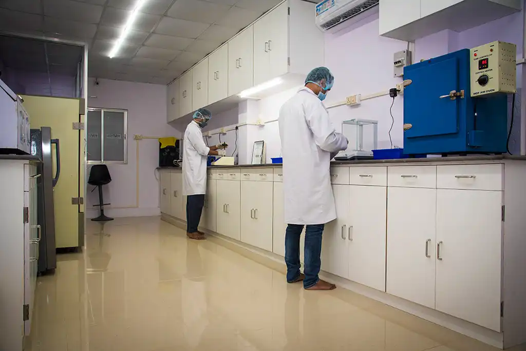 Laboratories Gallery 13